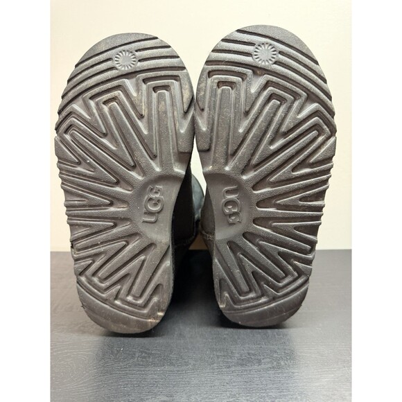 Ugg Classic II Weather Short Black Suede Boots Kids Sz 1 - Picture 5 of 8